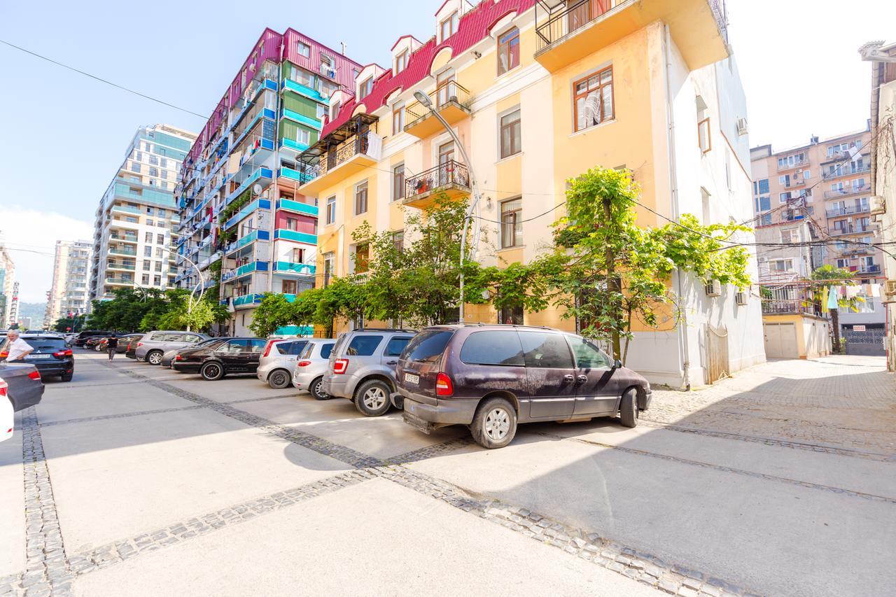 Batumi Holiday 3 Батумі Екстер'єр фото
